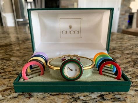 gucci watch different colors